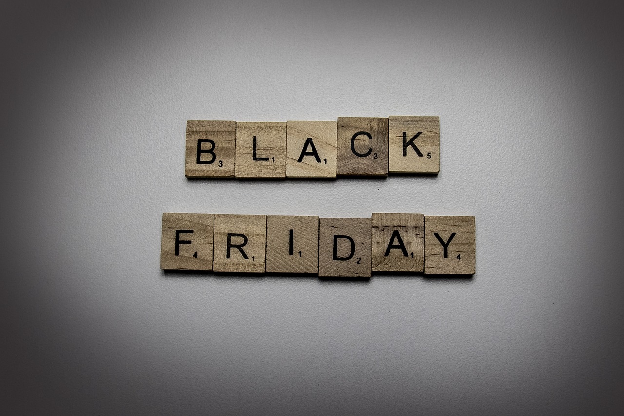 BLACK FRIDAY: impulsa tu marca hasta el infinito y más allá!